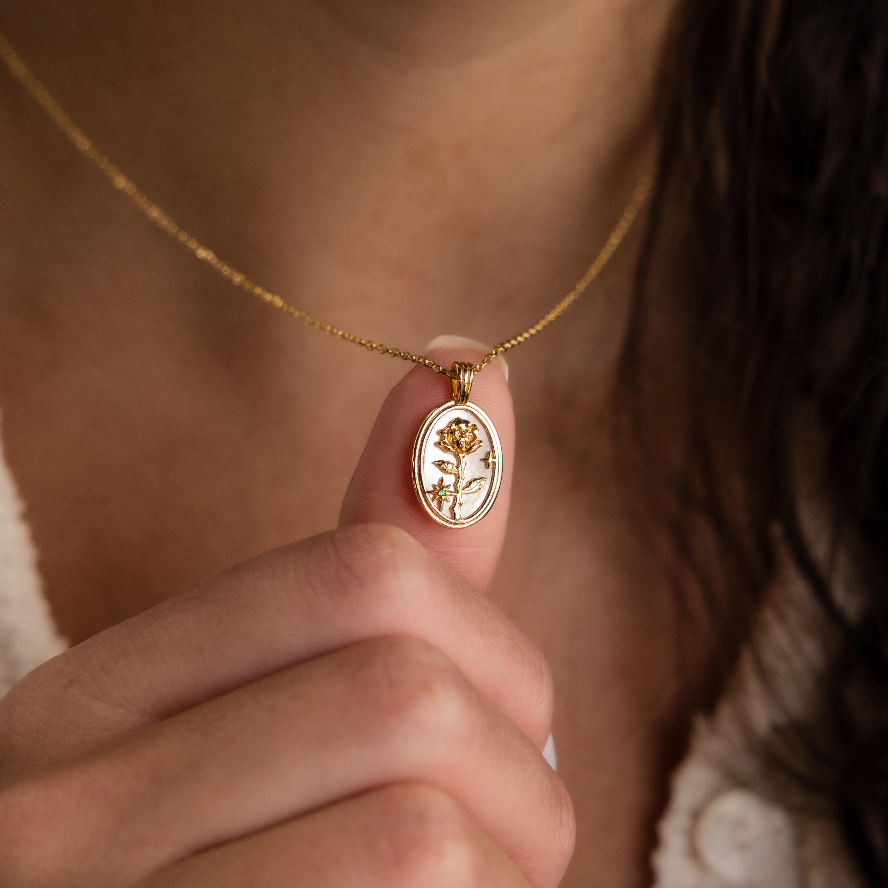 Birth Flower Necklace - Kalung Liontin Bunga Baja Anti Karat
